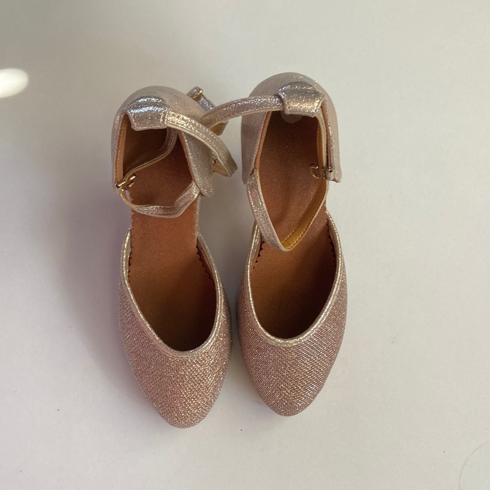 Latin ballroom dancing shoes size 5 and 2.8 inches heel.